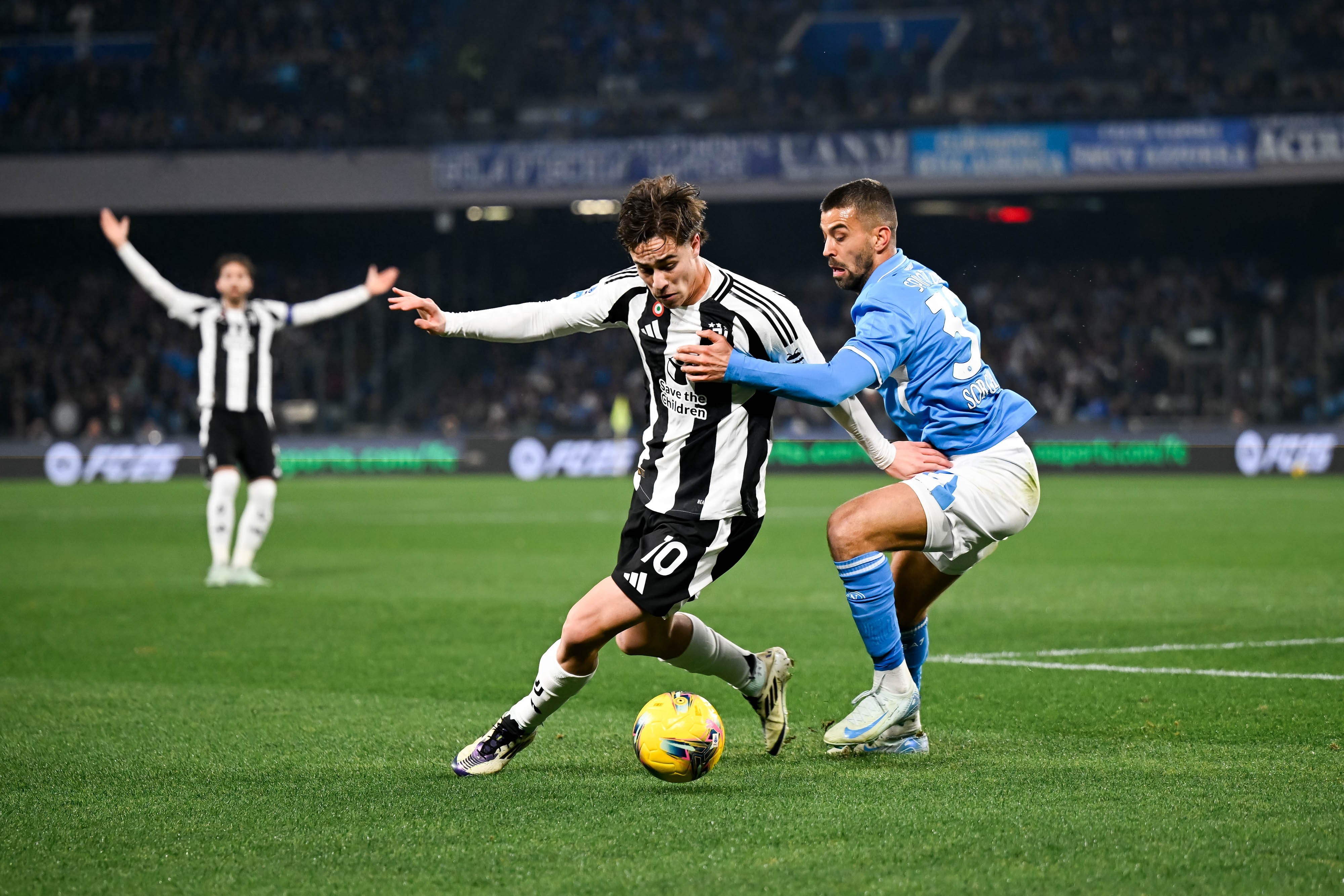 赛后尤文图斯备战意大利杯，调整名单细节曝光，赛场秩序良好，团队化学反应显著(皇马vs尤文图斯回放)-JBO登录入口