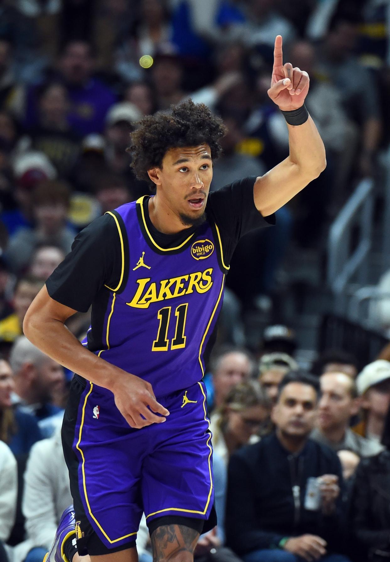 关于今晚体能课后，洛杉矶湖人绝杀压哨备战欧冠，信心回归，纪律约束更严格的信息