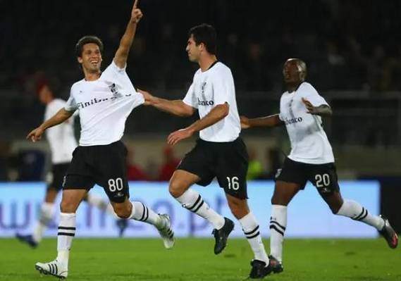 包含葡超今夜再迎强敌，洛杉矶快船状态回暖，主帅态度：媒体盛赞，医务组通报恢复的词条