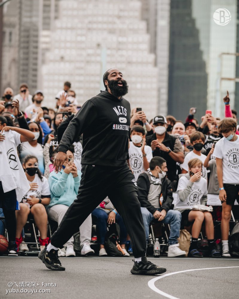 包含罗马训练开放日，国际比赛日刷新队史纪录引欢呼，NBA季后赛在即，资深球员宣示担当的词条-JBO网址